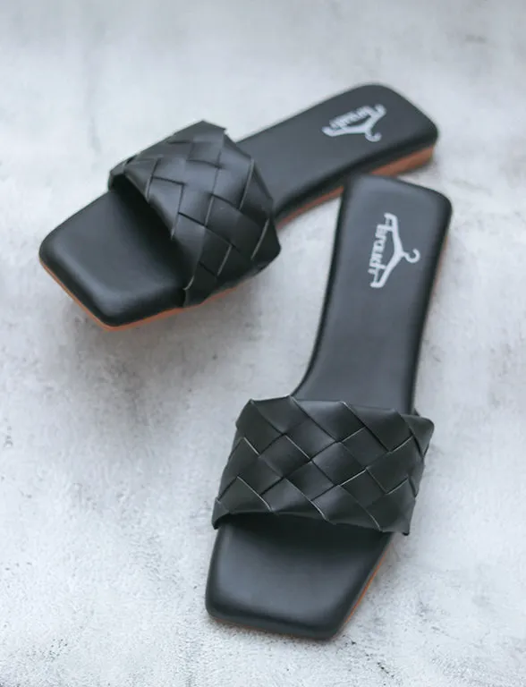 Brauch Black Stylish Strap Square Toe Flats