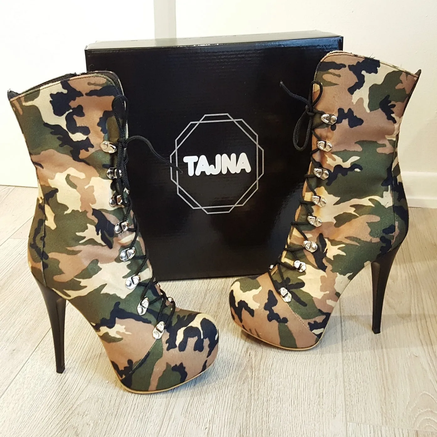 Camouflage Lace Up Heel Boots