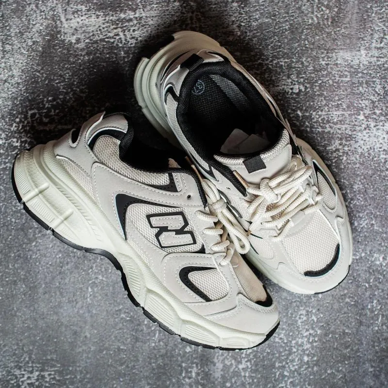 Evy - The Must-Have Sneaker