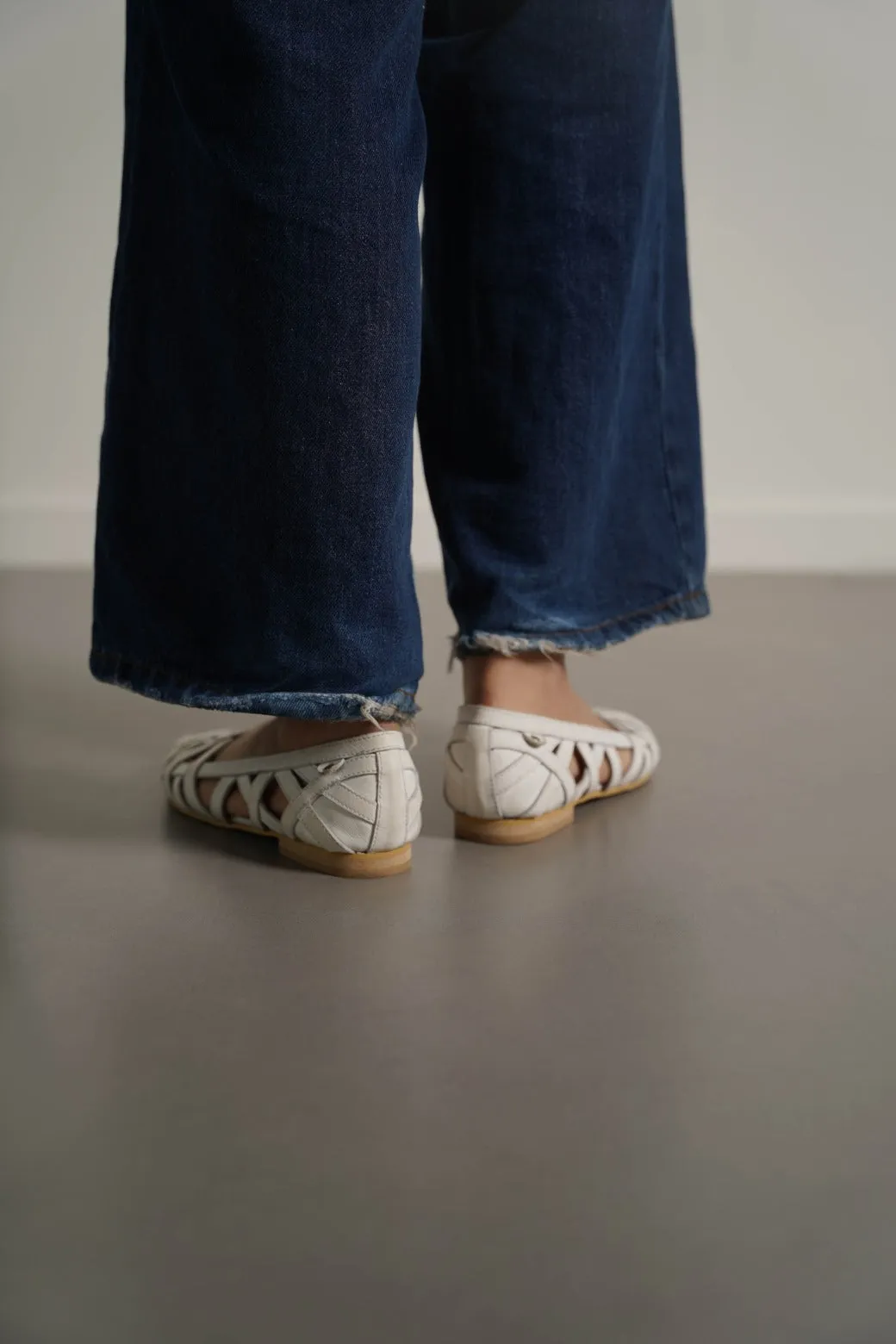 LEATHER WOVEN PUMPS
