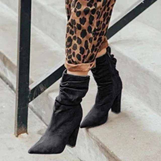 Slim Stretch Pointed Toe Sock Boots
