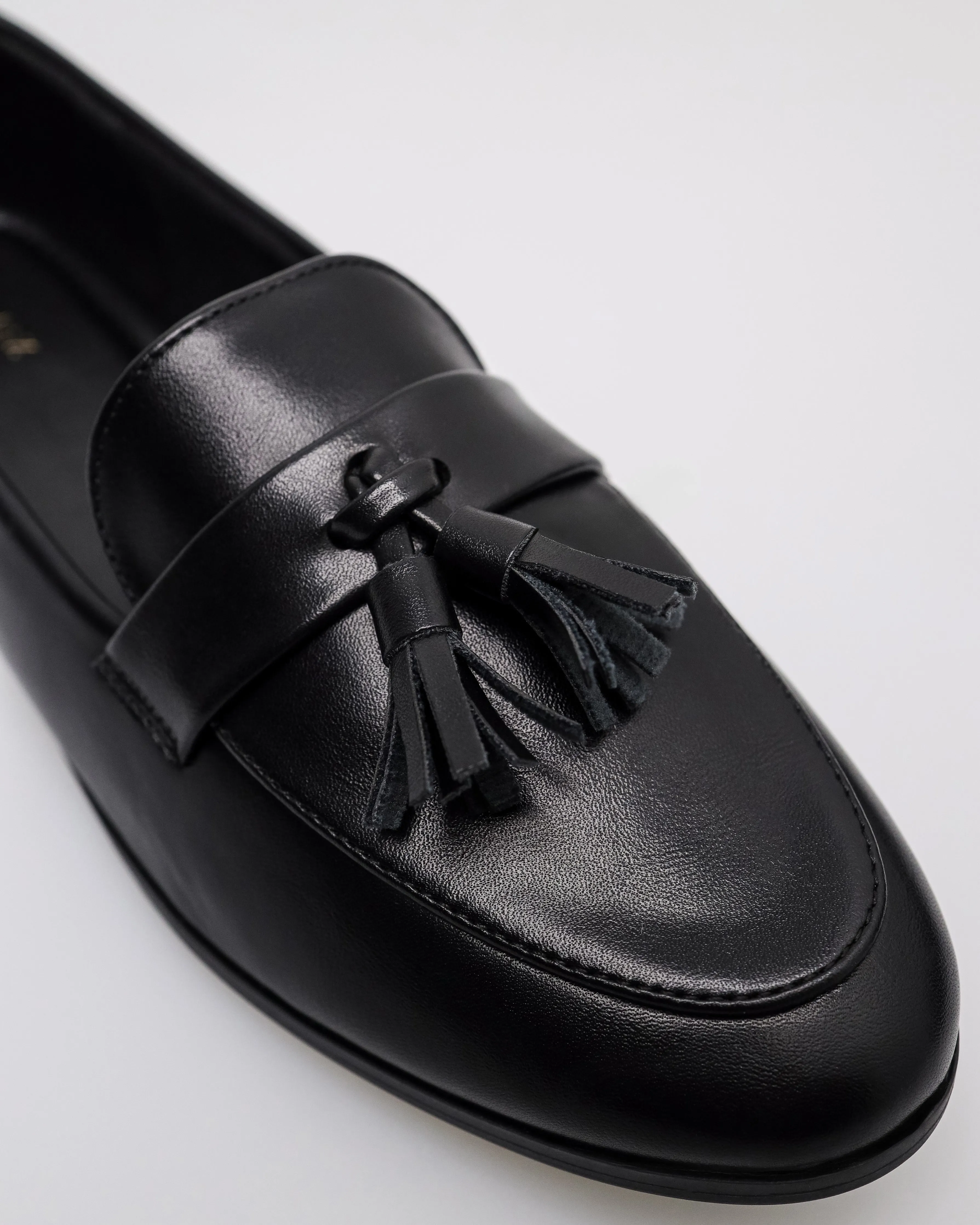 Tomaz NN489 Ladies Tassel Flats