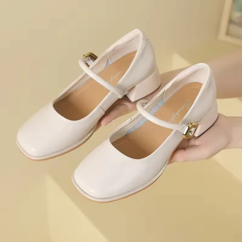 USS Shoes Kamila Women's Round Toe Patent Leather Pumps