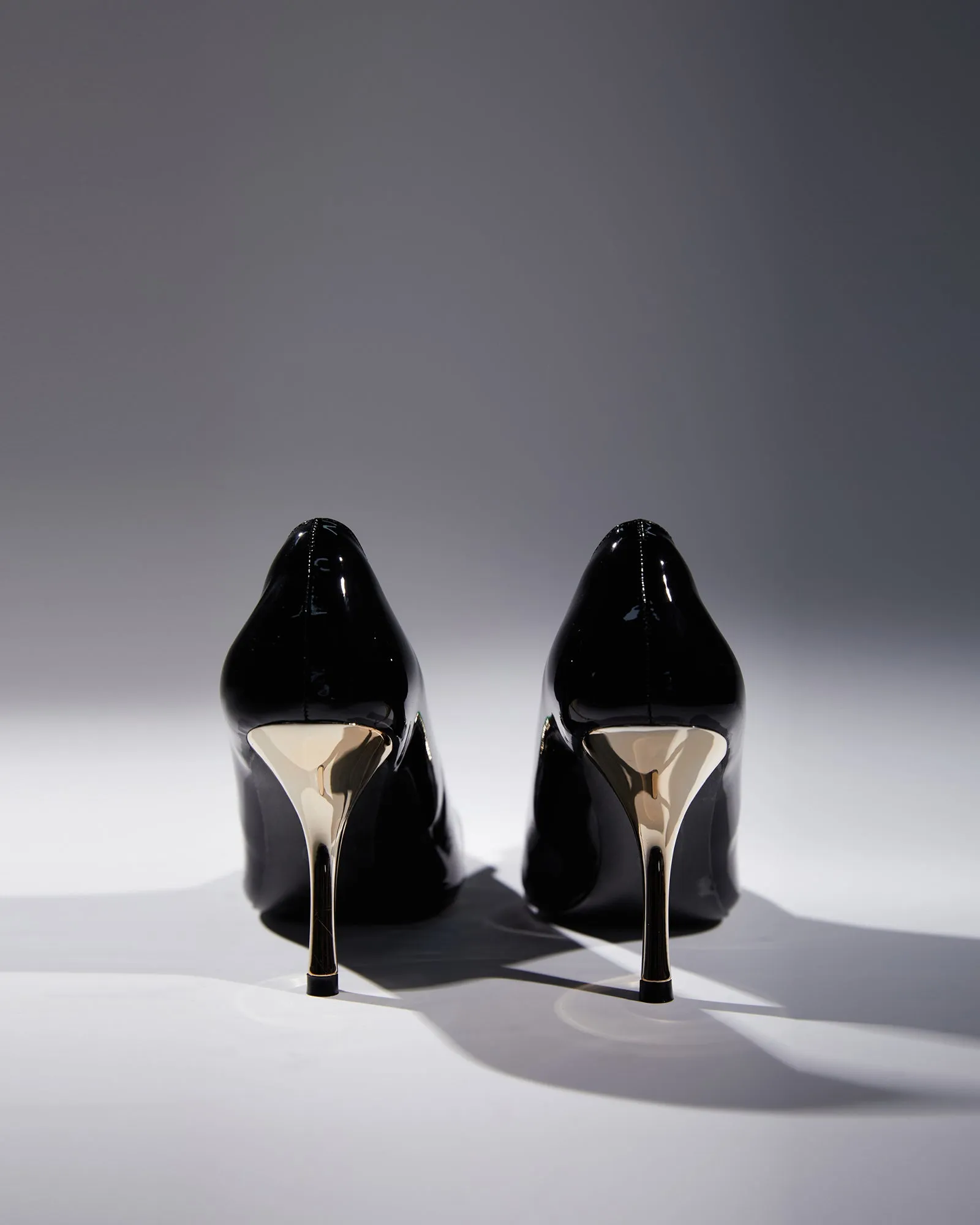 Xue Rhinestone Toe Pumps In Black